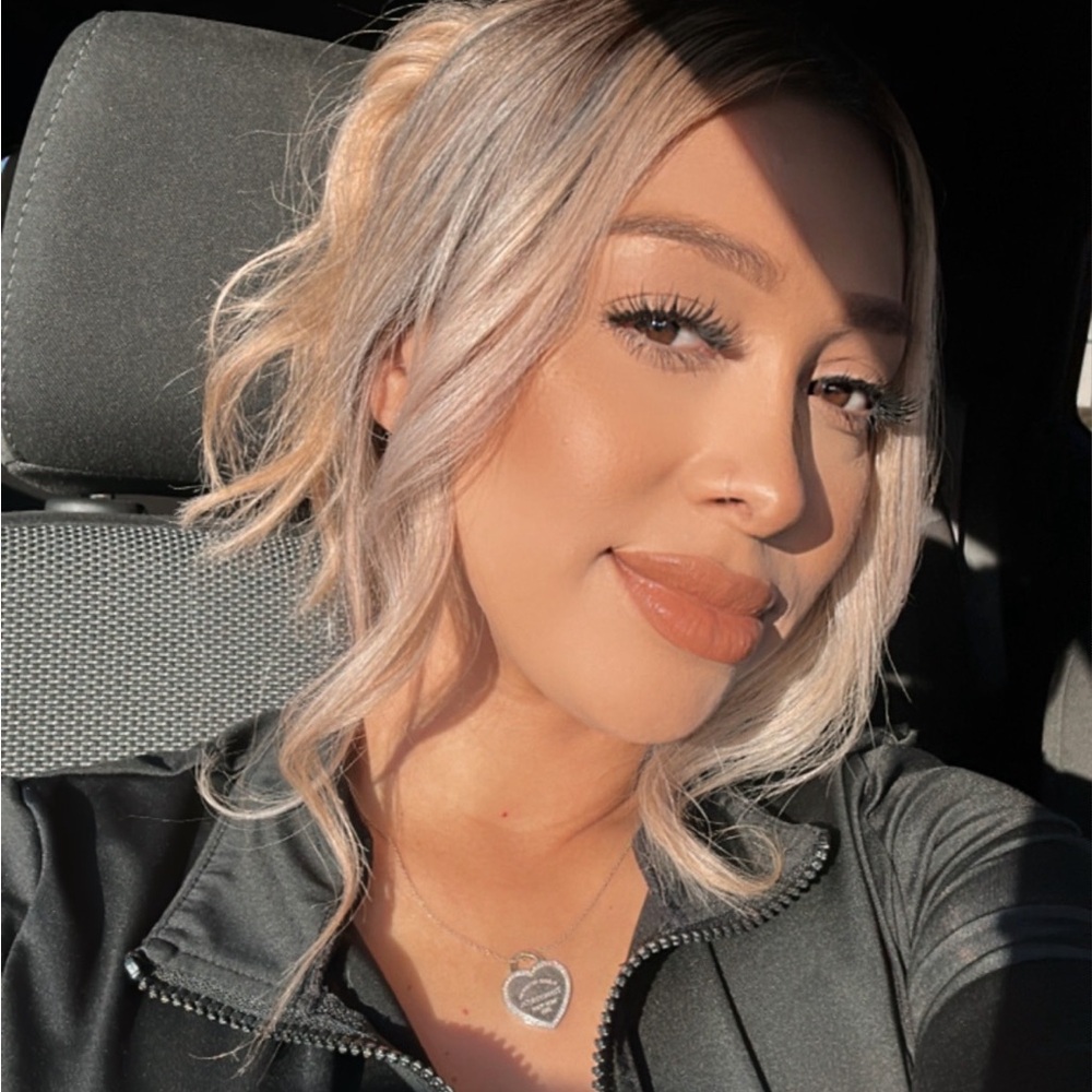 мєєт уσυя ѕєℓℓєя 💋